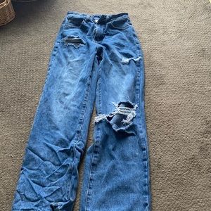Baggy Distressed Jeans